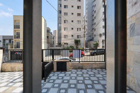 Vista da sala de estar de casa à venda com 2 quartos, 140m² em Jardim São Paulo, São Paulo