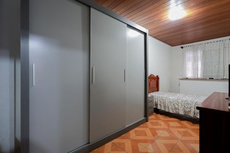 Casa à venda com 140m², 2 quartos e 2 vagasQuarto 1