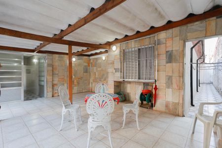 Casa à venda com 140m², 2 quartos e 2 vagasGaragem