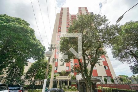 Apartamento para alugar com 50m², 2 quartos e 1 vaga Apartamento para alugar com 50m², 2 quartos e 1 vagaFachada