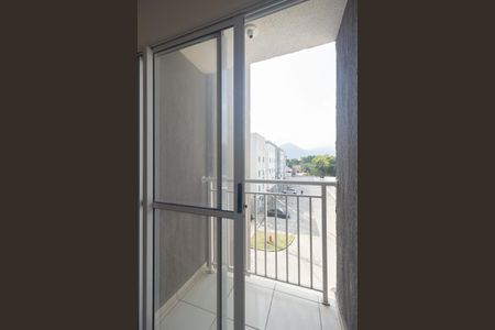 Apartamento para alugar com 45m², 2 quartos e sem vaga Apartamento para alugar com 45m², 2 quartos e sem vagaVaranda da Sala