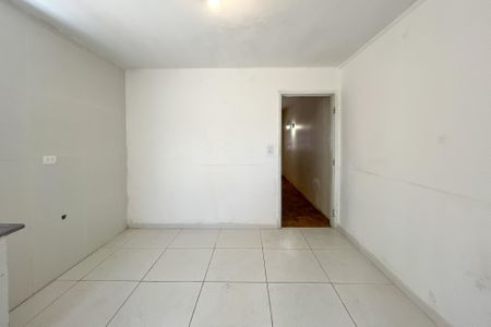 Casa à venda com 135m², 2 quartos e 2 vagas Casa à venda com 135m², 2 quartos e 2 vagasCozinha