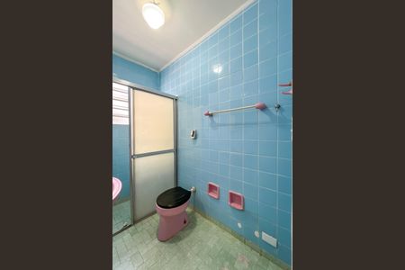 Casa à venda com 135m², 2 quartos e 2 vagas Casa à venda com 135m², 2 quartos e 2 vagasBanheiro Social