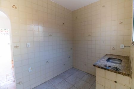 Casa à venda com 100m², 3 quartos e 3 vagas Casa à venda com 100m², 3 quartos e 3 vagasCozinha