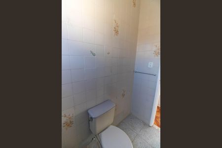 Casa à venda com 100m², 3 quartos e 3 vagas Casa à venda com 100m², 3 quartos e 3 vagasBanheiro Social