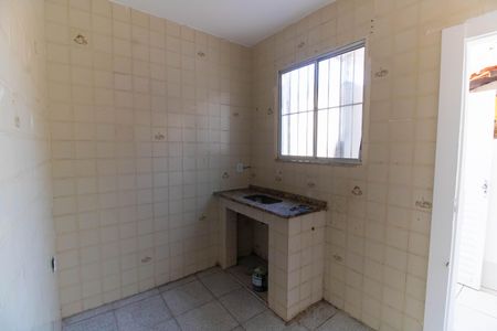 Casa à venda com 100m², 3 quartos e 3 vagas Casa à venda com 100m², 3 quartos e 3 vagasCozinha