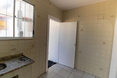 Casa à venda com 100m², 3 quartos e 3 vagas Casa à venda com 100m², 3 quartos e 3 vagasCozinha