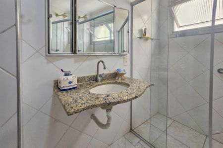 Apartamento para alugar com 169m², 3 quartos e 1 vaga Apartamento para alugar com 169m², 3 quartos e 1 vagabanheiro da Suíte 1