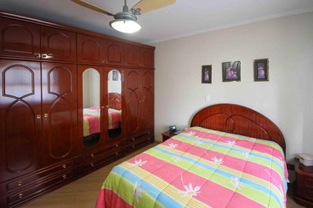 Casa à venda com 126m², 3 quartos e 2 vagasSuíte