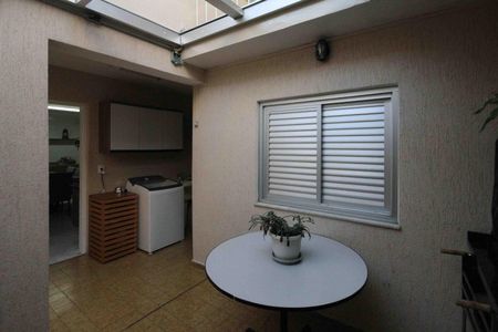 Casa à venda com 126m², 3 quartos e 2 vagasQuintal