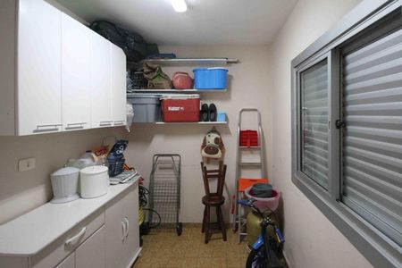 Casa à venda com 126m², 3 quartos e 2 vagasQuarto de Serviço