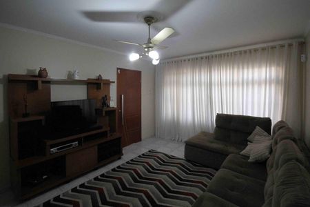 Casa à venda com 126m², 3 quartos e 2 vagasSala