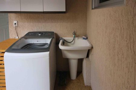 Casa à venda com 126m², 3 quartos e 2 vagasÁrea de Serviço