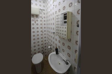 Casa à venda com 126m², 3 quartos e 2 vagasBanheiro de Serviço