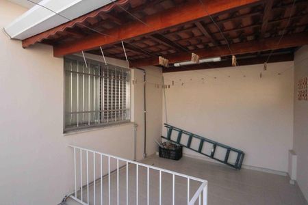 Casa à venda com 126m², 3 quartos e 2 vagasTerraço
