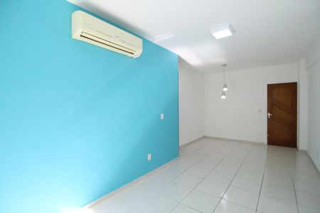 Sala de apartamento para alugar com 2 quartos, 91m² em Pechincha, Rio de Janeiro