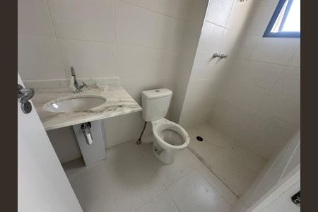 Apartamento à venda com 86m², 3 quartos e 2 vagas Apartamento à venda com 86m², 3 quartos e 2 vagasBanheiro da Suíte