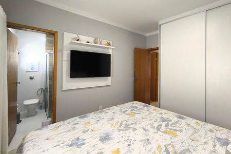 Casa à venda com 112m², 3 quartos e 2 vagas Casa à venda com 112m², 3 quartos e 2 vagasSuíte