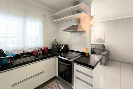 Casa à venda com 112m², 3 quartos e 2 vagas Casa à venda com 112m², 3 quartos e 2 vagasCozinha