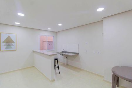 Apartamento à venda com 34m², 2 quartos e sem vagaÁrea Comum - Salão de Festas