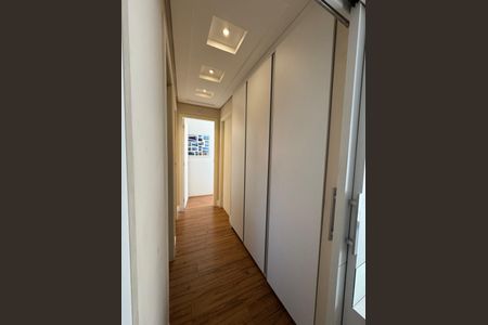 Apartamento à venda com 86m², 3 quartos e 2 vagas Apartamento à venda com 86m², 3 quartos e 2 vagasCorredor