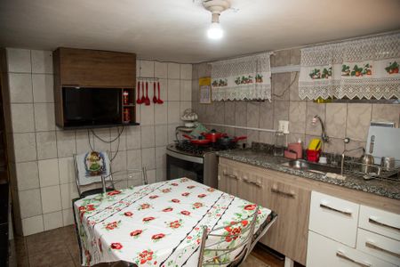 Casa à venda com 112m², 3 quartos e 2 vagasCozinha