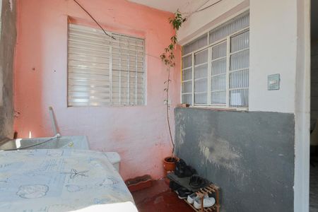 Casa à venda com 160m², 2 quartos e 1 vagaÁrea de serviço