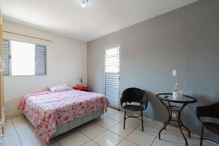 Quarto 1 de casa à venda com 2 quartos, 160m² em Vila Romero, São Paulo