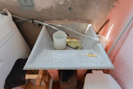 Casa à venda com 160m², 2 quartos e 1 vagaÁrea de serviço