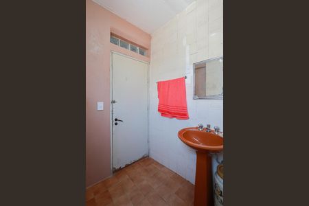 Casa à venda com 160m², 2 quartos e 1 vagaBanheiro Social