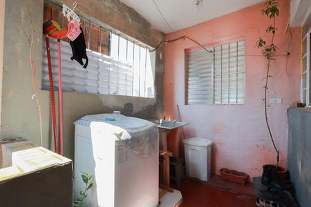 Casa à venda com 160m², 2 quartos e 1 vagaÁrea de serviço