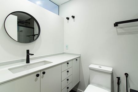 Apartamento para alugar com 120m², 3 quartos e 1 vaga Apartamento para alugar com 120m², 3 quartos e 1 vagaBanheiro