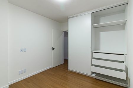 Apartamento para alugar com 120m², 3 quartos e 1 vaga Apartamento para alugar com 120m², 3 quartos e 1 vagaQuarto 1