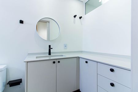 Apartamento para alugar com 120m², 3 quartos e 1 vaga Apartamento para alugar com 120m², 3 quartos e 1 vagaBanheiro da Suíte