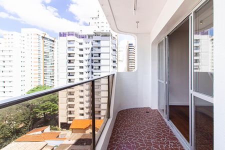Apartamento para alugar com 120m², 3 quartos e 1 vaga Apartamento para alugar com 120m², 3 quartos e 1 vagaVaranda