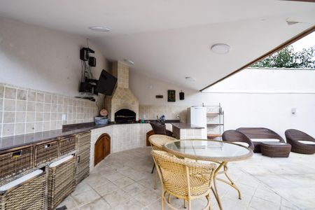 Casa de condomínio à venda com 1000m², 4 quartos e 2 vagasÁrea gourmet