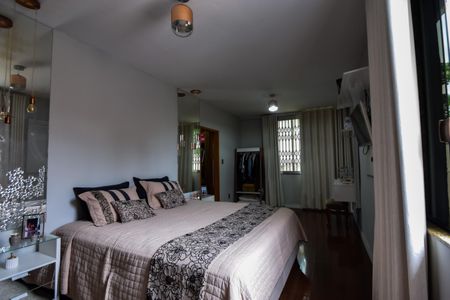 Casa de condomínio à venda com 1000m², 4 quartos e 2 vagasQuarto 2