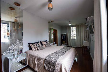 Casa de condomínio à venda com 1000m², 4 quartos e 2 vagasQuarto 2