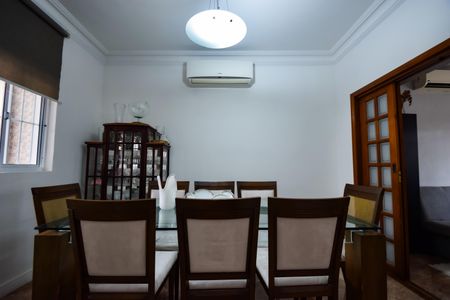 Casa de condomínio à venda com 1000m², 4 quartos e 2 vagasSala de Jantar