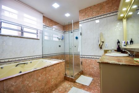 Casa de condomínio à venda com 1000m², 4 quartos e 2 vagasBanheiro Social 2