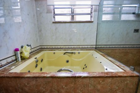 Casa de condomínio à venda com 1000m², 4 quartos e 2 vagasBanheiro Social 2