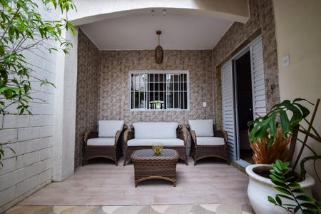 Casa de condomínio à venda com 1000m², 4 quartos e 2 vagasQuintal