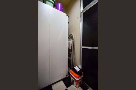 Casa de condomínio à venda com 1000m², 4 quartos e 2 vagasQuarto de Serviço