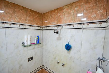 Casa de condomínio à venda com 1000m², 4 quartos e 2 vagasBanheiro Social 2