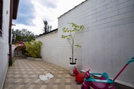 Casa de condomínio à venda com 1000m², 4 quartos e 2 vagasCorredor