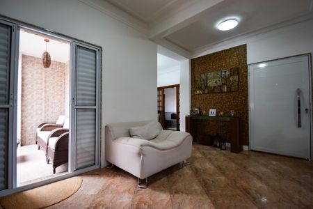 Casa de condomínio à venda com 1000m², 4 quartos e 2 vagasSala