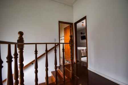 Casa de condomínio à venda com 1000m², 4 quartos e 2 vagasHall