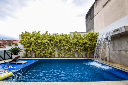 Casa de condomínio à venda com 1000m², 4 quartos e 2 vagasPiscina