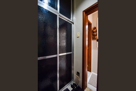 Casa de condomínio à venda com 1000m², 4 quartos e 2 vagasQuarto de Serviço