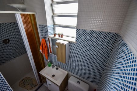 Casa de condomínio à venda com 1000m², 4 quartos e 2 vagasBanheiro de Serviço